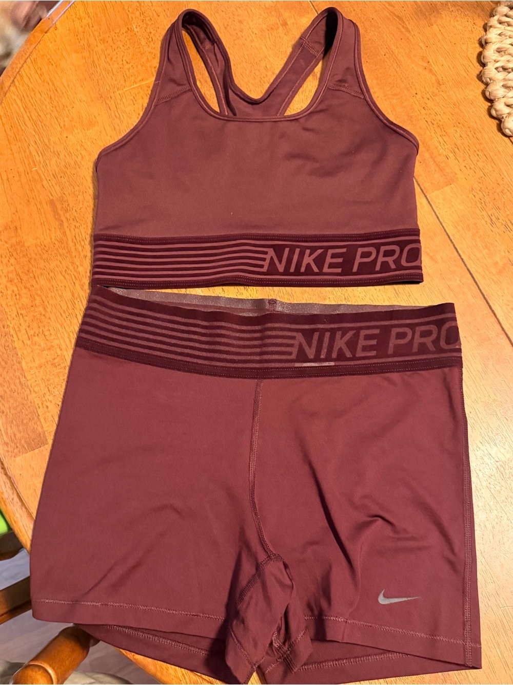 Nike Bundle - Picture 2 of 5